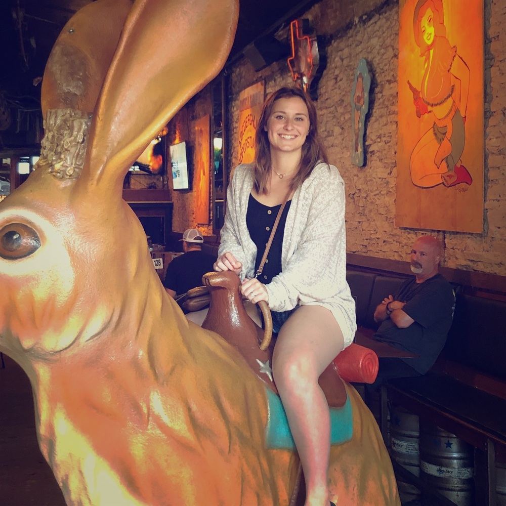 Meet your Posher, Jessica